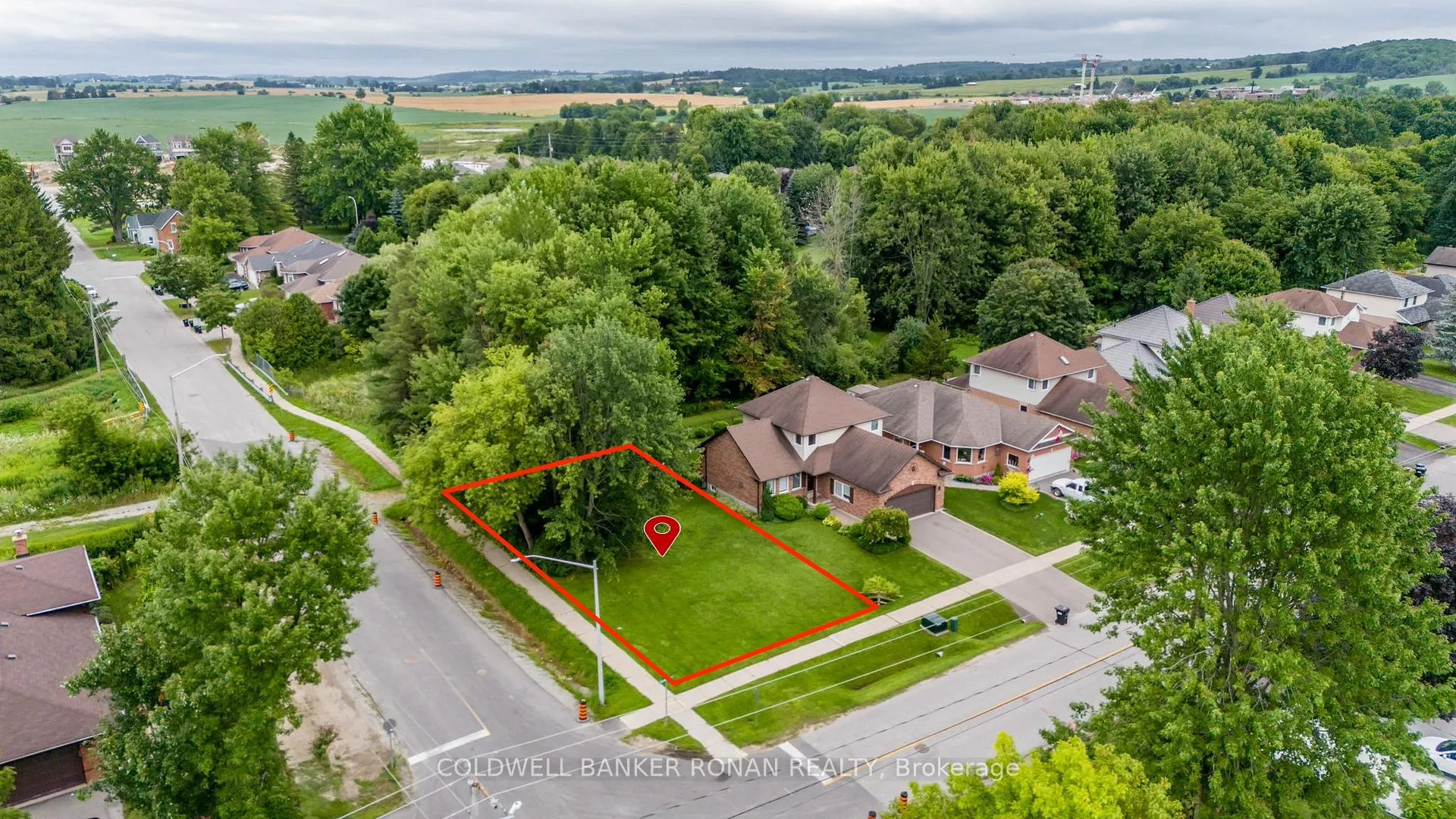 Photo 1 of 285 Centre Street, New Tecumseth, Beeton — HOMEH