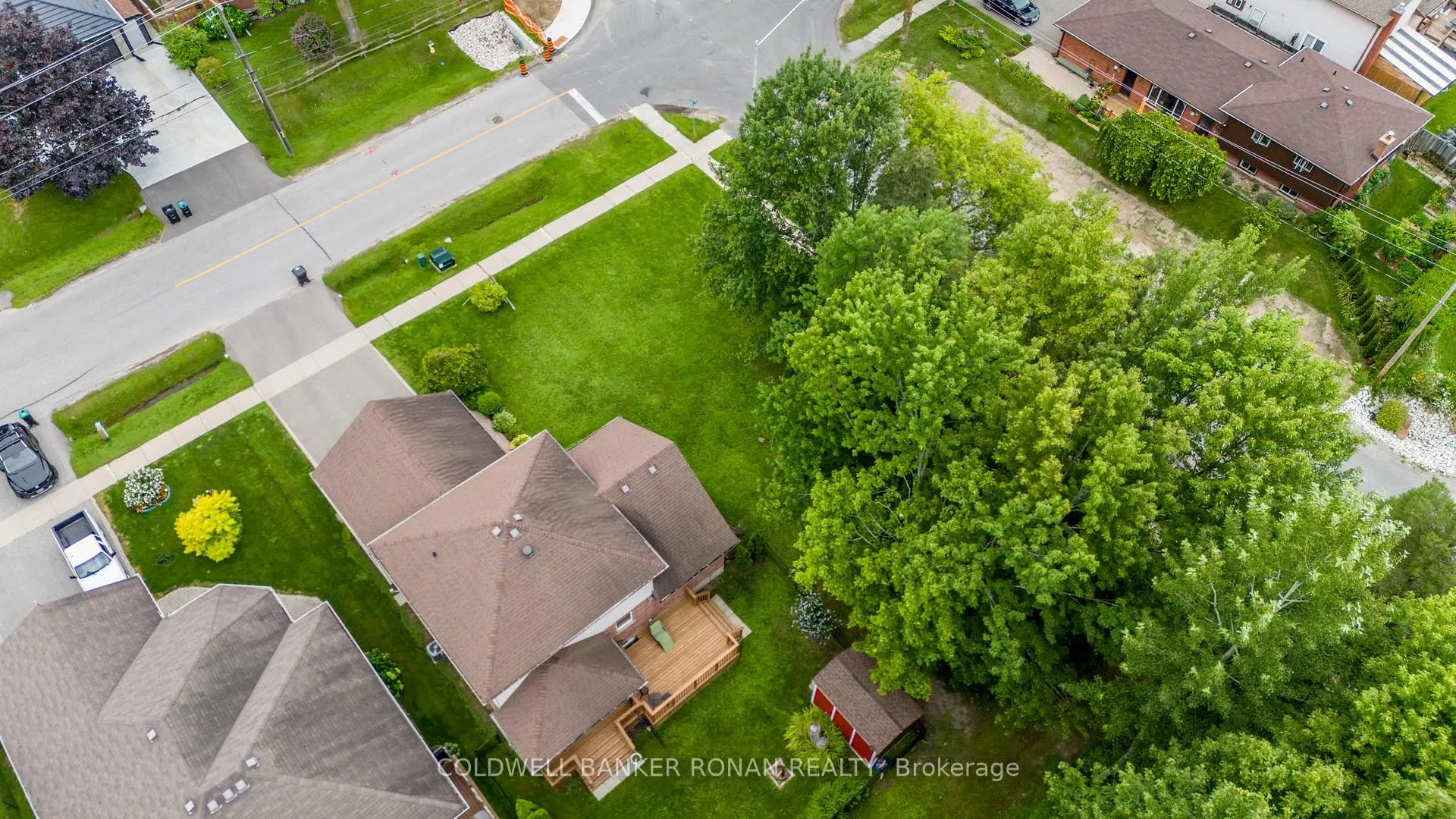 Photo 18 of 285 Centre Street, New Tecumseth, Beeton — HOMEH