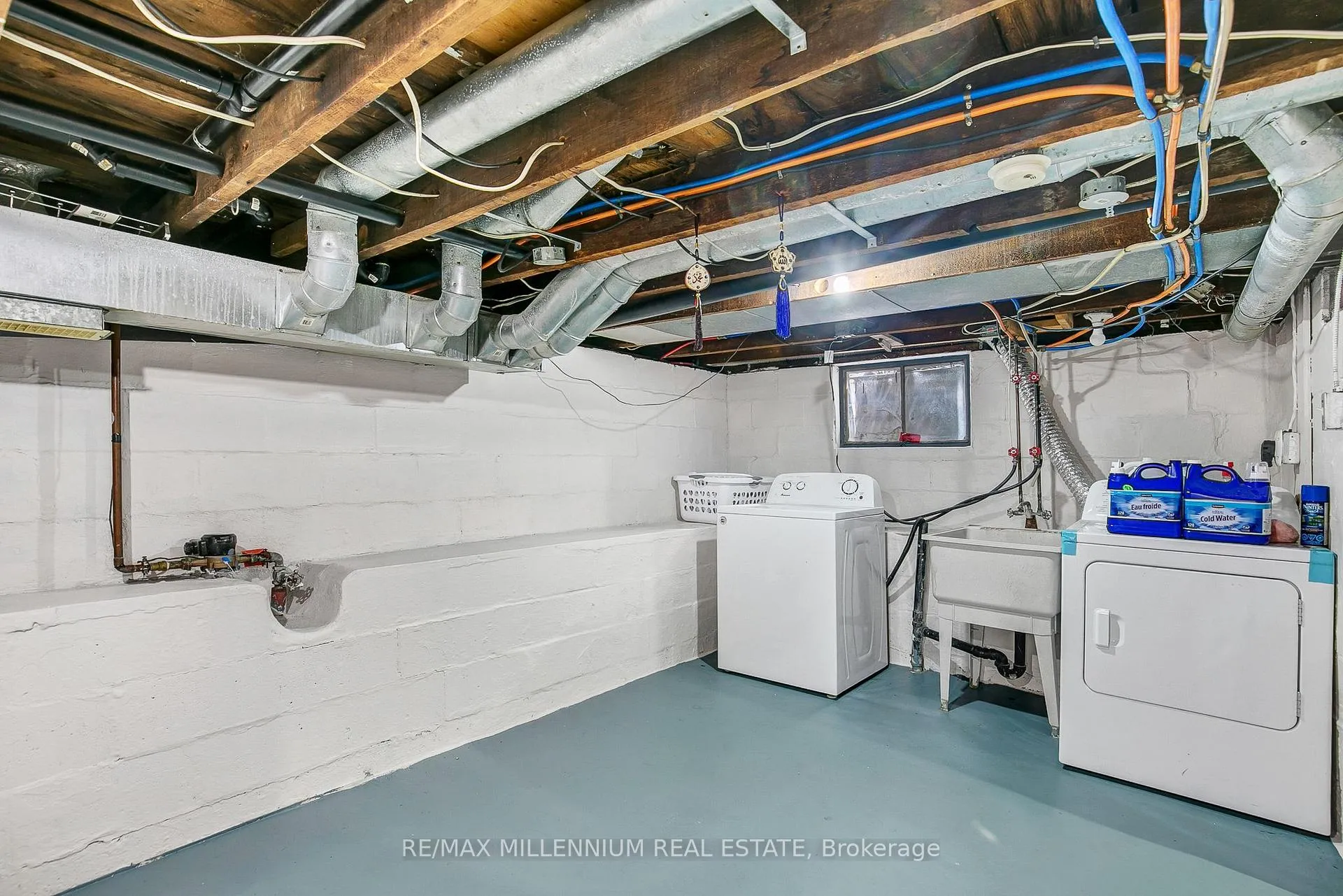 Photo 24 of 1725 Highland Avenue, Windsor — HOMEH