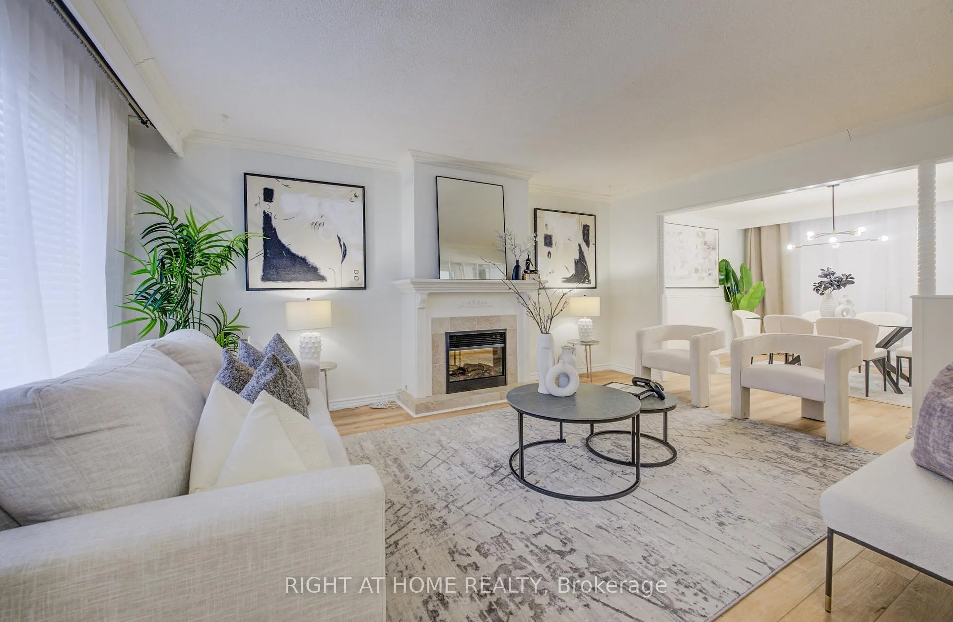 Photo 1 of 127 Vintage Crescent, Kitchener, Pioneer Park — HOMEH