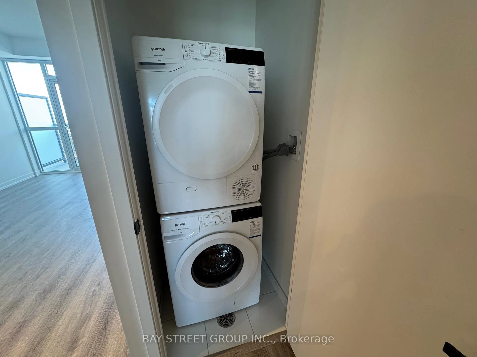 Photo 9 of Unit 3805, 8 Interchange Way, Vaughan, Vaughan Corporate Centre — HOMEH