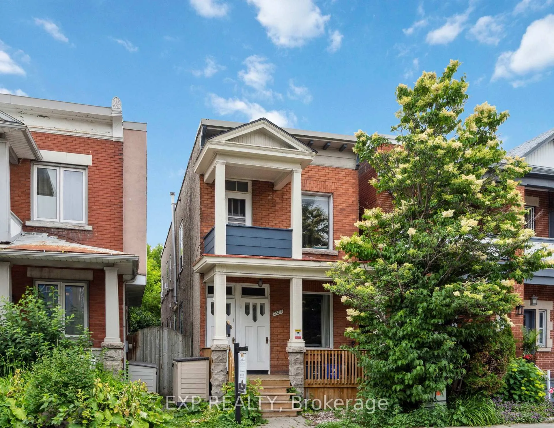 Front of 257 St Andrew Street
