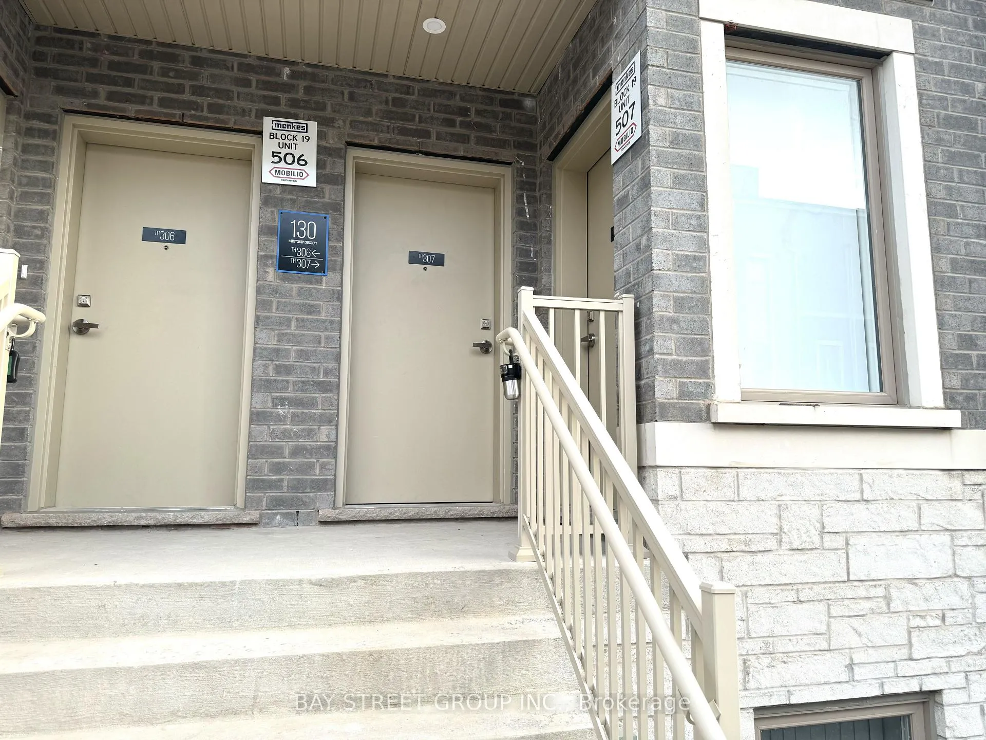 Photo 2 of Unit TH307, 130 Honeycrisp Crescent, Vaughan, Vaughan Corporate Centre — HOMEH