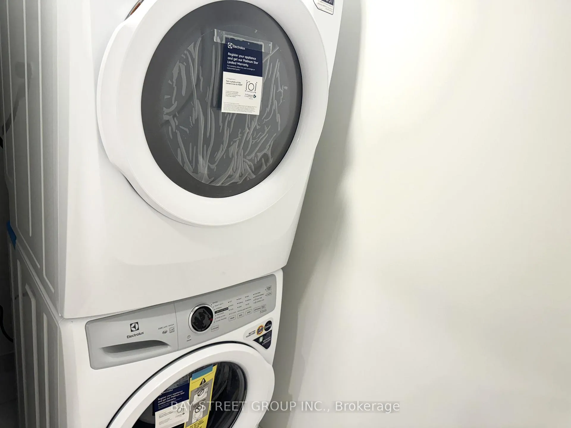 Photo 14 of Unit TH307, 130 Honeycrisp Crescent, Vaughan, Vaughan Corporate Centre — HOMEH