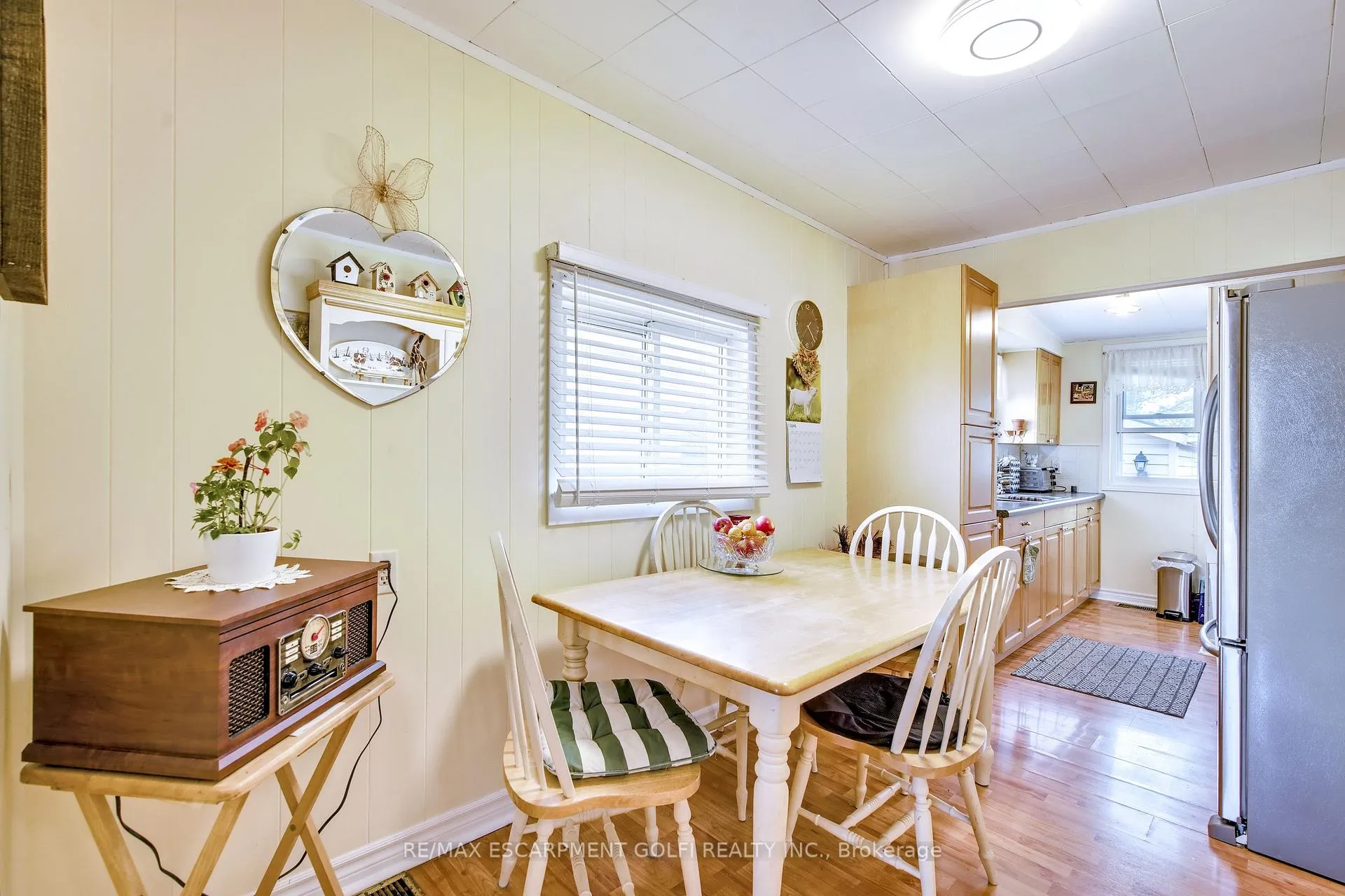 Photo 6 of 373 Simpson Avenue, Welland, Lincoln/Crowland — HOMEH