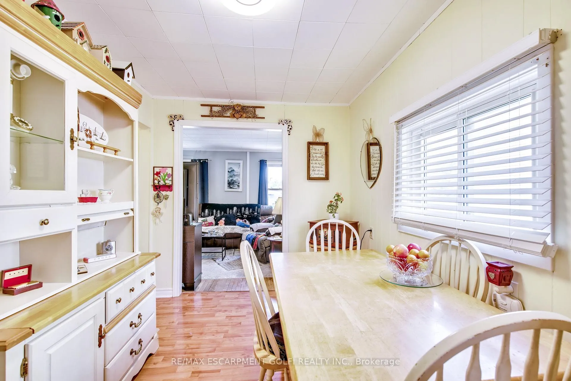 Photo 7 of 373 Simpson Avenue, Welland, Lincoln/Crowland — HOMEH