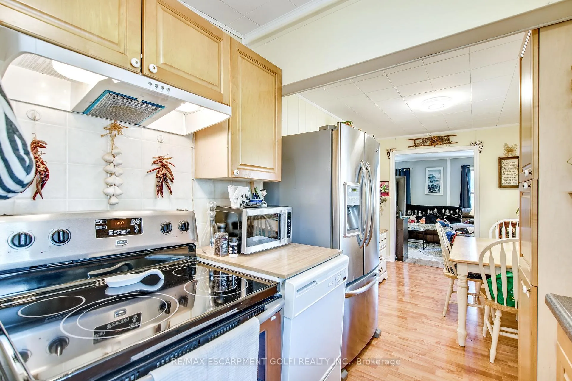 Photo 9 of 373 Simpson Avenue, Welland, Lincoln/Crowland — HOMEH