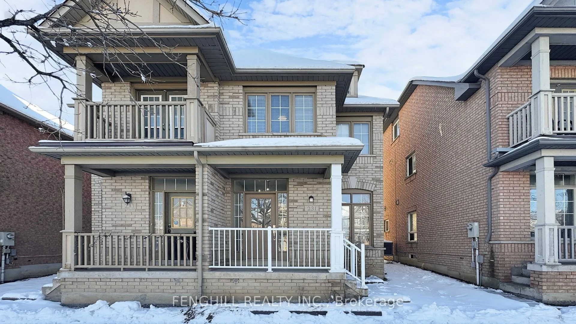 Photo 2 of 231 Bur Oak Avenue, Markham, Berczy — HOMEH