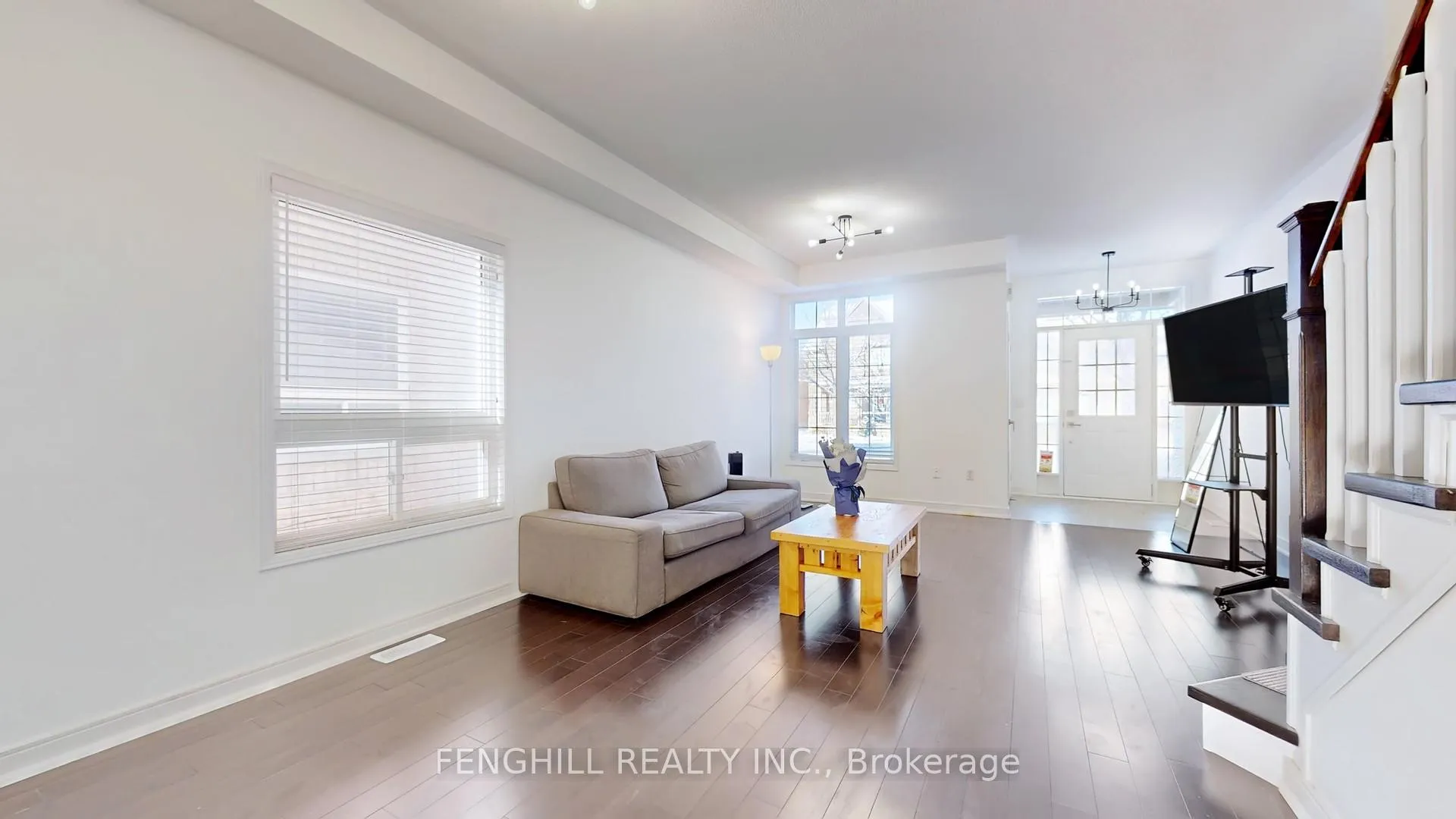 Photo 3 of 231 Bur Oak Avenue, Markham, Berczy — HOMEH