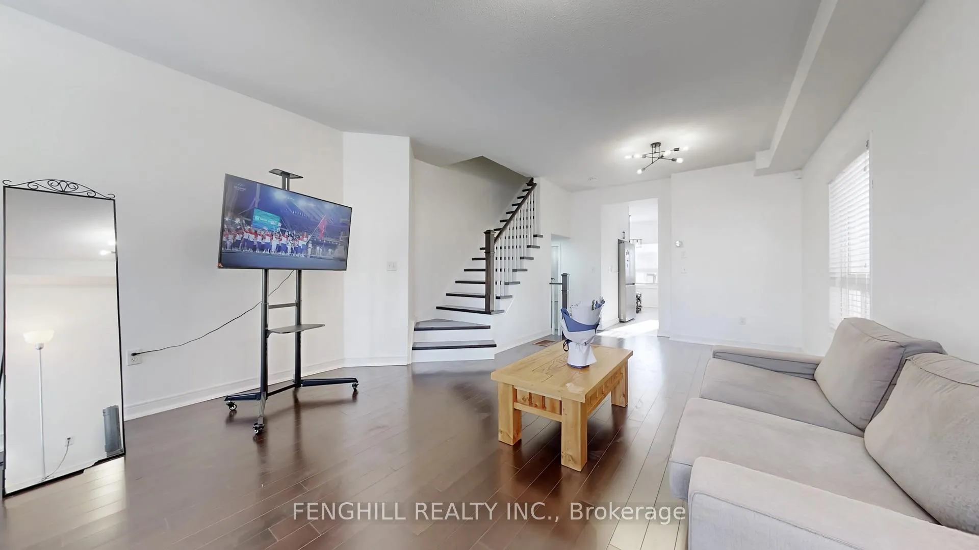 Photo 8 of 231 Bur Oak Avenue, Markham, Berczy — HOMEH