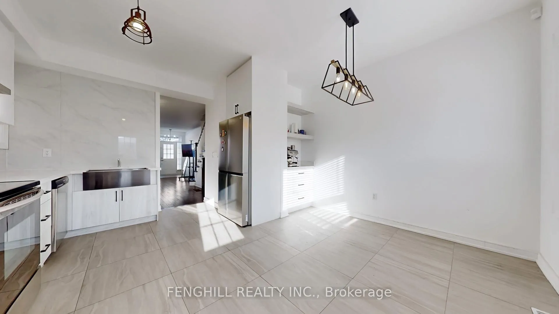 Photo 10 of 231 Bur Oak Avenue, Markham, Berczy — HOMEH