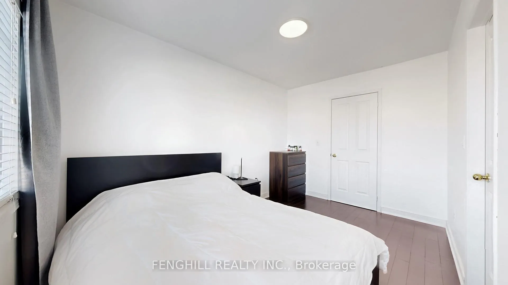 Photo 17 of 231 Bur Oak Avenue, Markham, Berczy — HOMEH