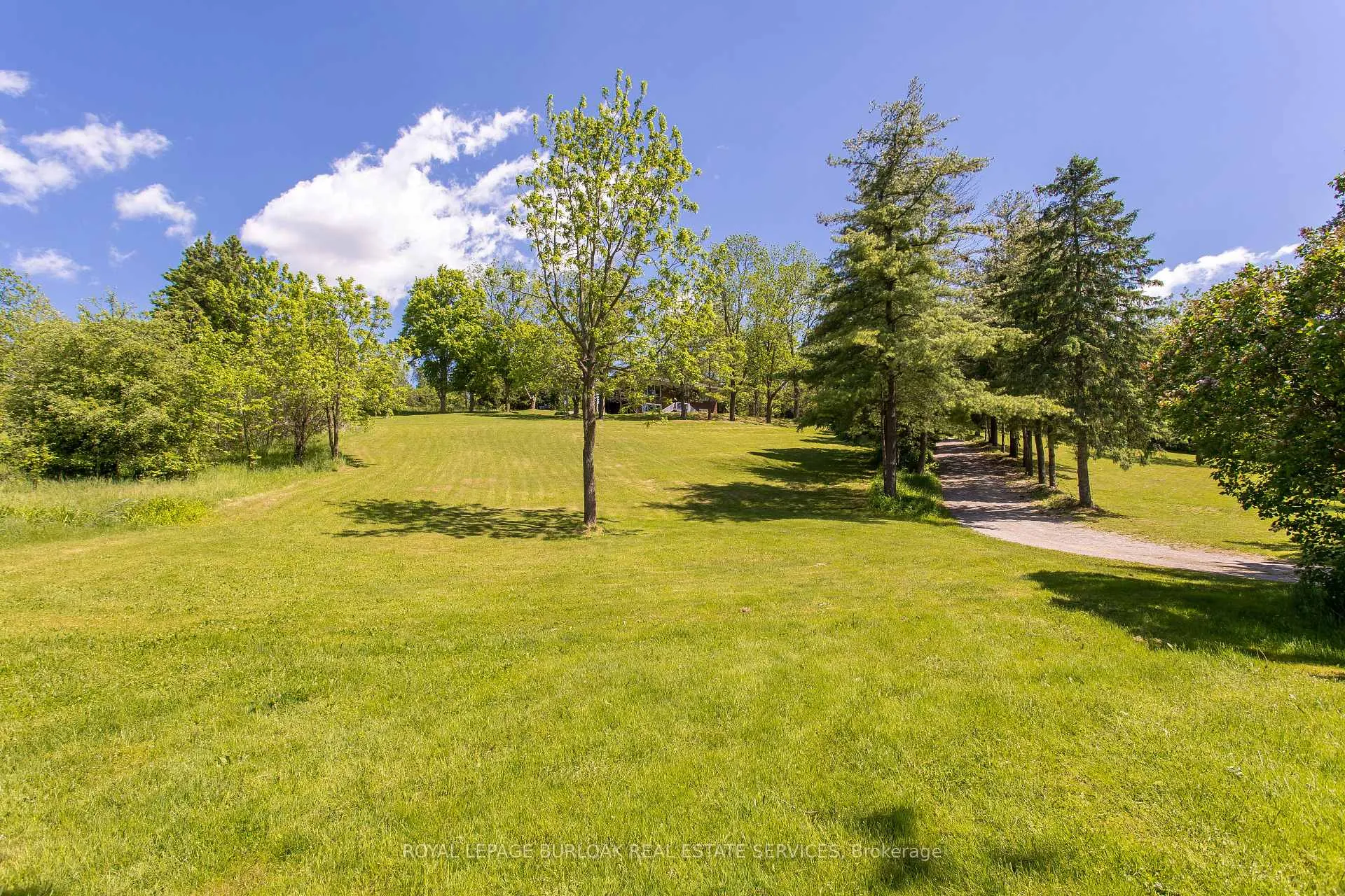 Photo 12 of 1119 Concession 8 Road W, Hamilton, Rural Flamborough — HOMEH