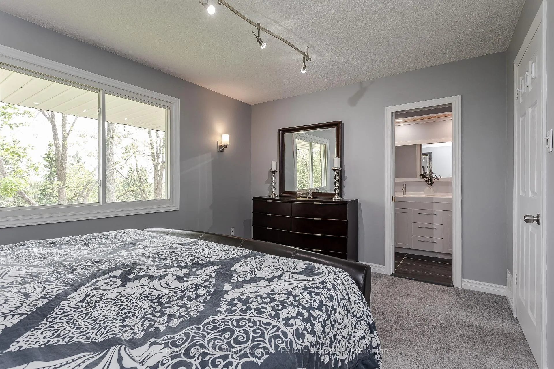 Photo 26 of 1119 Concession 8 Road W, Hamilton, Rural Flamborough — HOMEH
