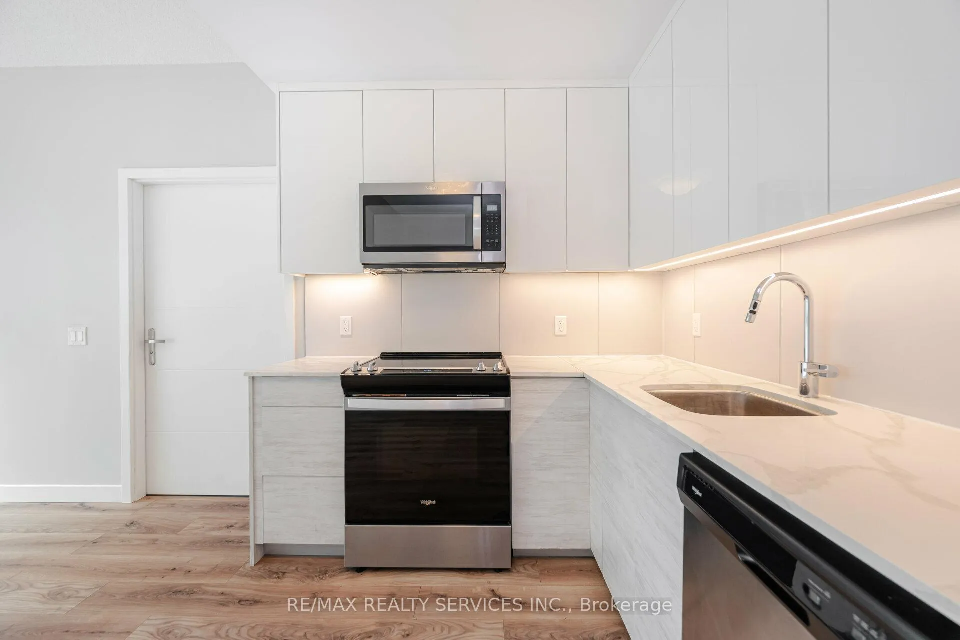 Photo 8 of Unit 407, 60 Frederick Street, Kitchener — HOMEH