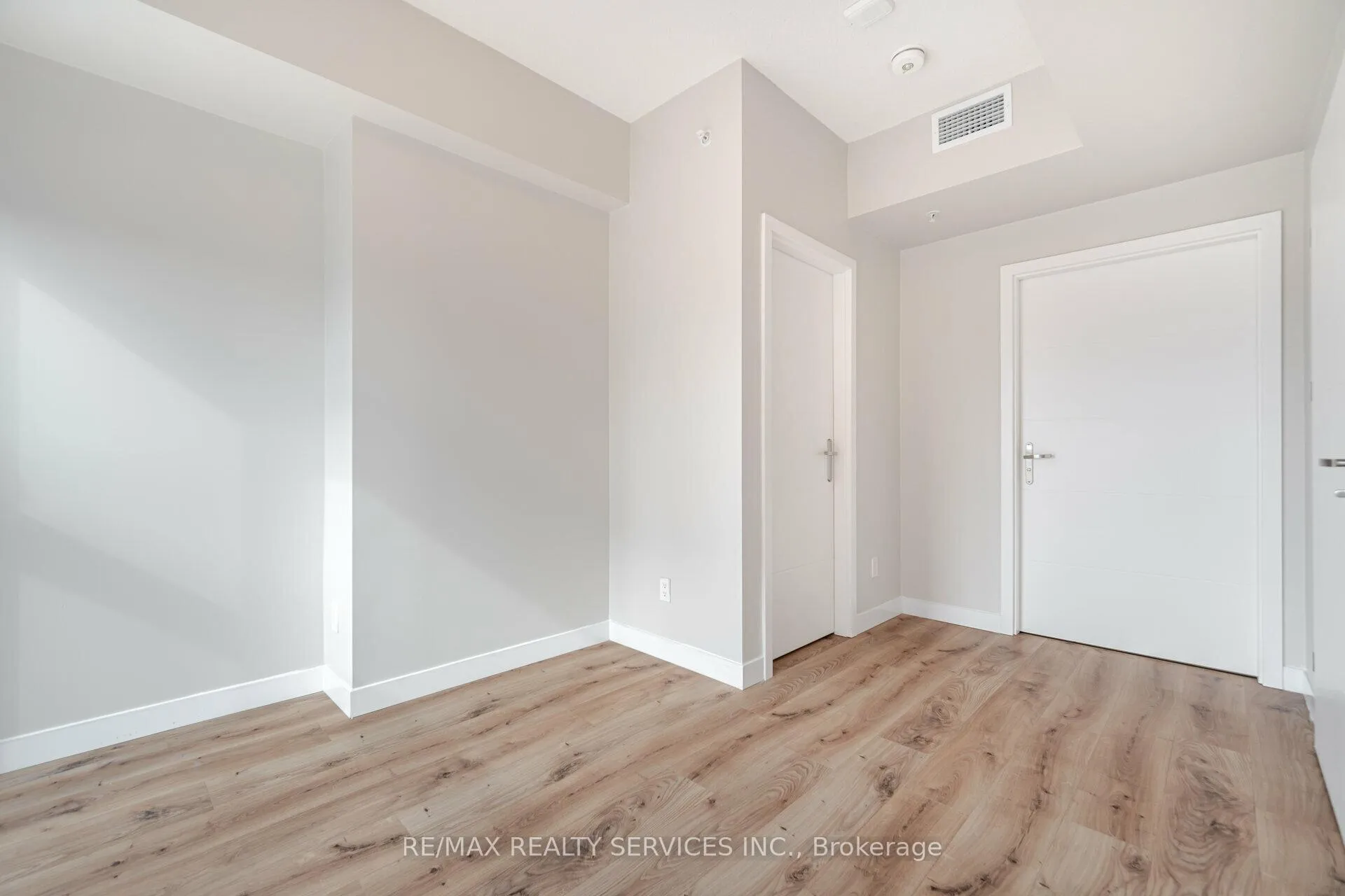 Photo 18 of Unit 407, 60 Frederick Street, Kitchener — HOMEH