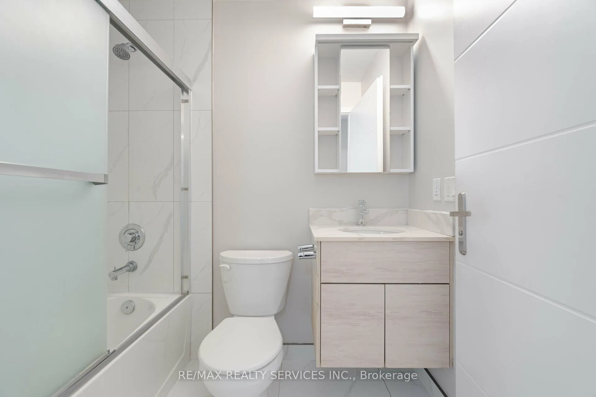 Photo 27 of Unit 407, 60 Frederick Street, Kitchener — HOMEH