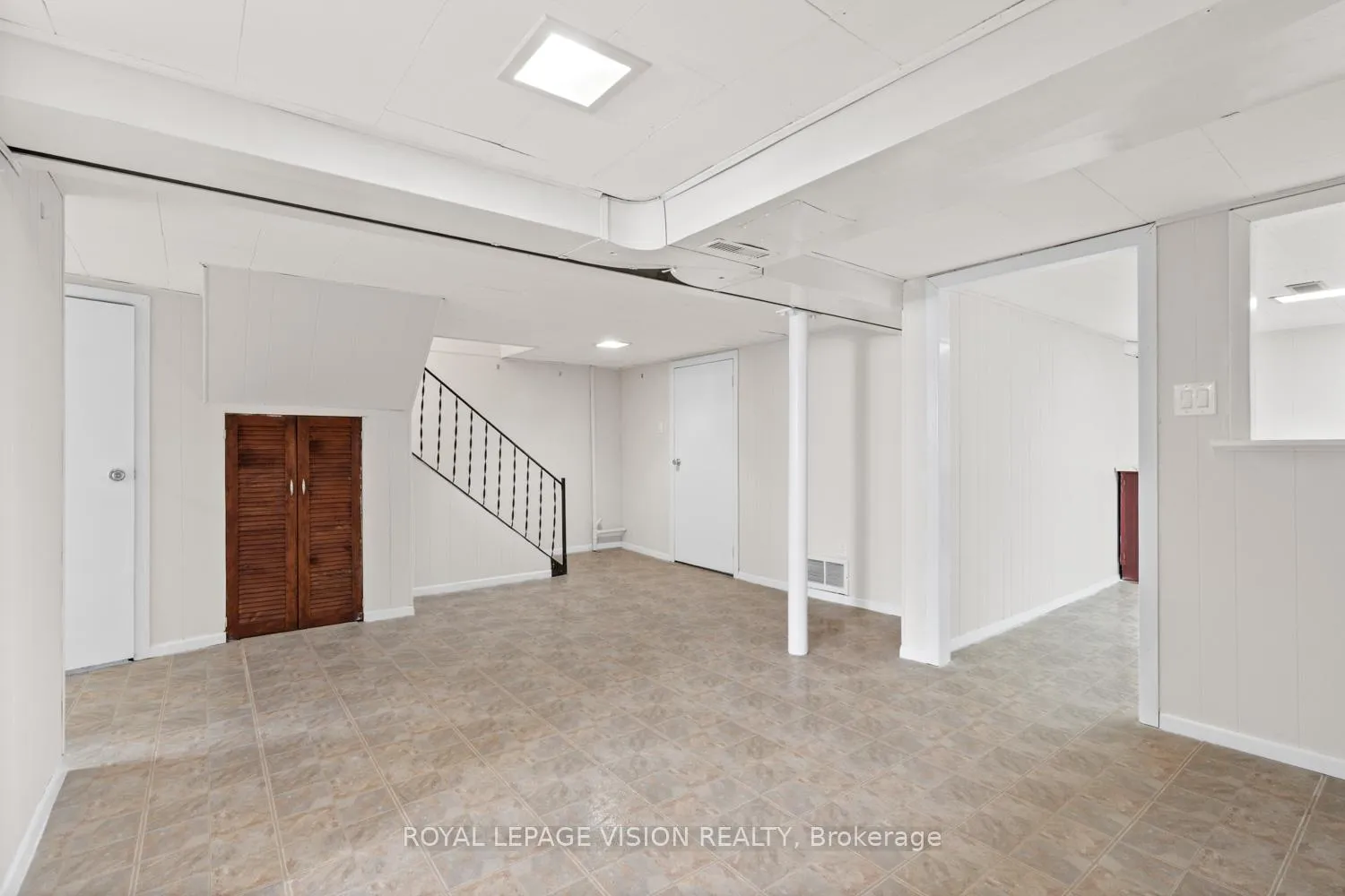 Photo 27 of 29 Donora Drive, Toronto, Crescent Town — HOMEH