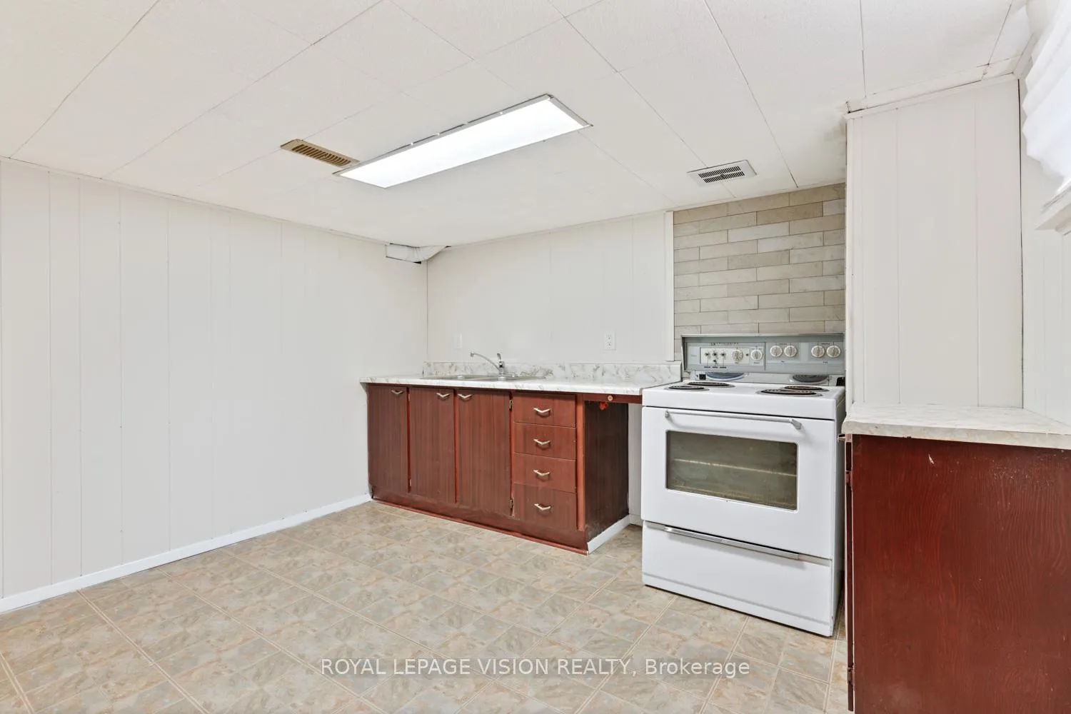 Photo 29 of 29 Donora Drive, Toronto, Crescent Town — HOMEH