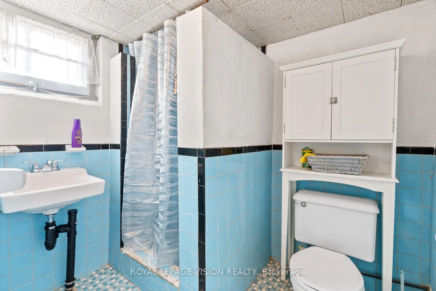 Photo 33 of 29 Donora Drive, Toronto, Crescent Town — HOMEH