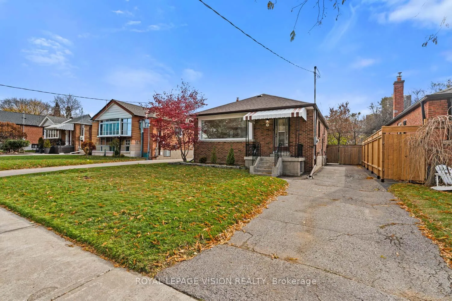 Photo 41 of 29 Donora Drive, Toronto, Crescent Town — HOMEH