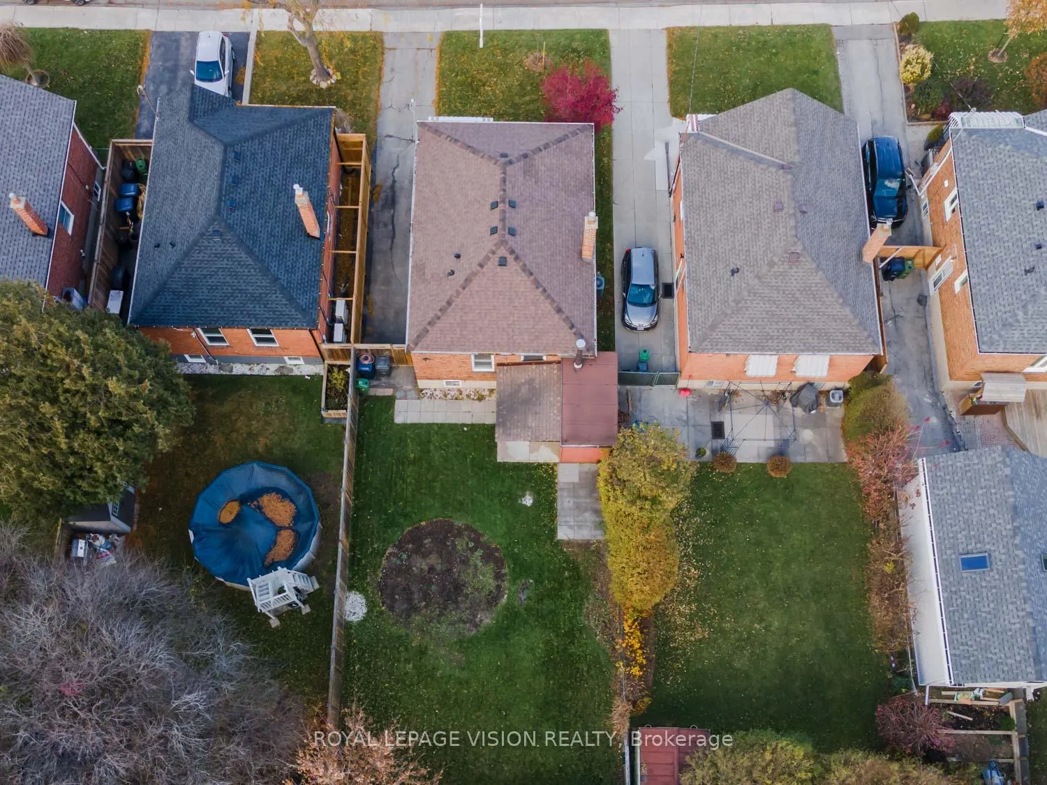 Photo 46 of 29 Donora Drive, Toronto, Crescent Town — HOMEH
