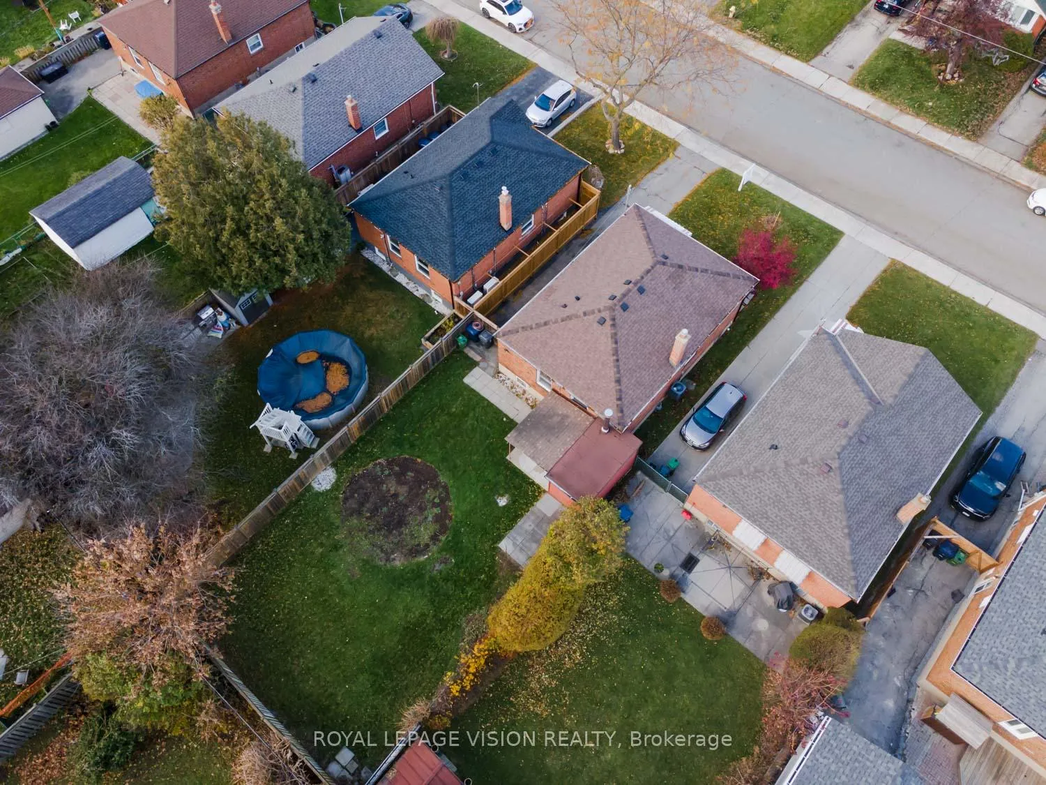 Photo 47 of 29 Donora Drive, Toronto, Crescent Town — HOMEH
