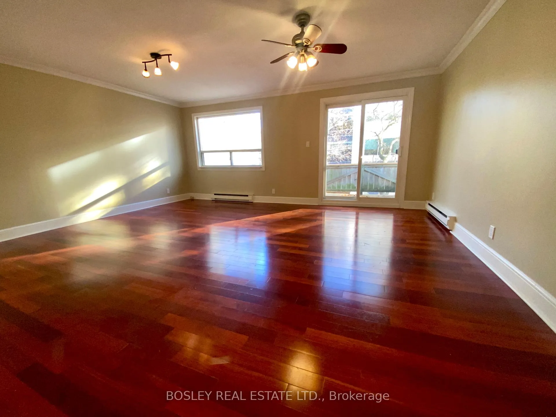 Photo 10 of Unit #2 (UPPER), 33 Lorindale Avenue, Toronto, Lawrence Park North — HOMEH