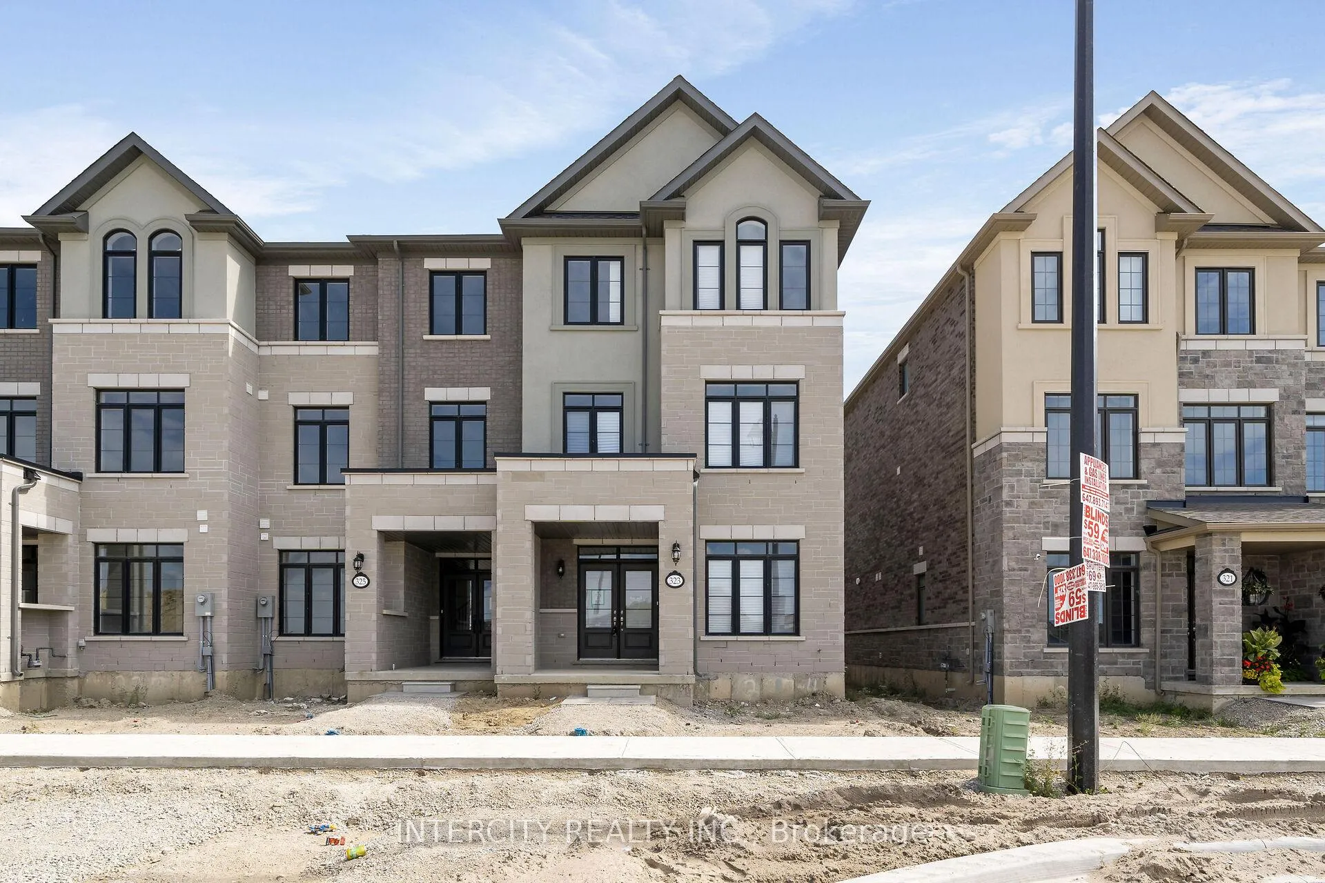 Photo 1 of 323 Inspire Boulevard, Brampton, Sandringham-Wellington North — HOMEH