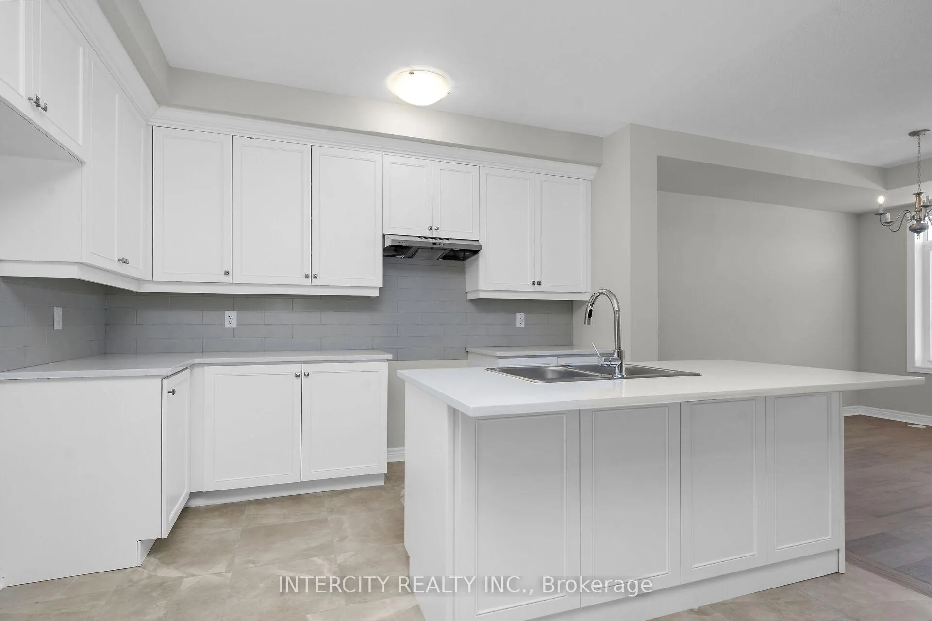 Photo 14 of 323 Inspire Boulevard, Brampton, Sandringham-Wellington North — HOMEH