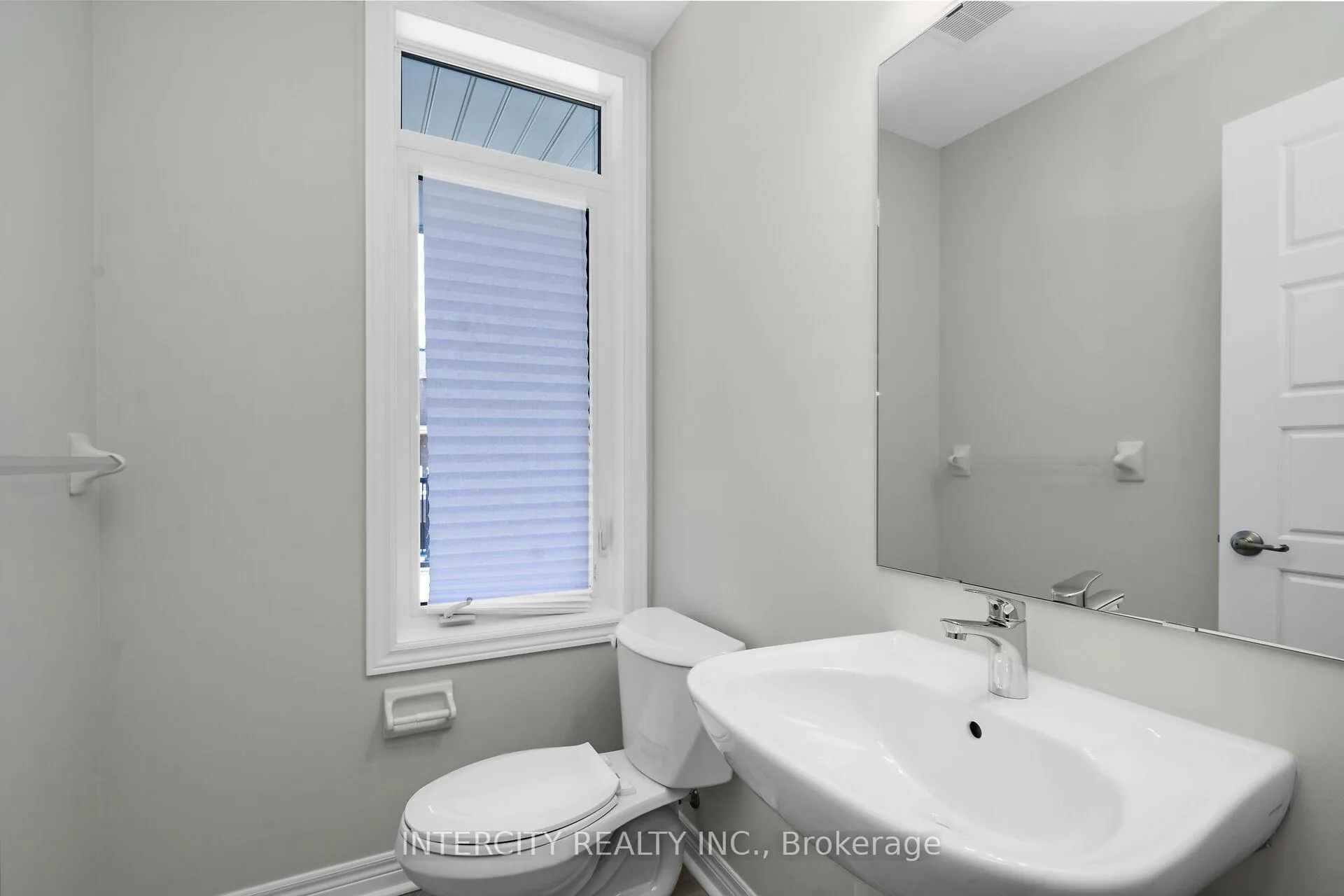 Photo 18 of 323 Inspire Boulevard, Brampton, Sandringham-Wellington North — HOMEH
