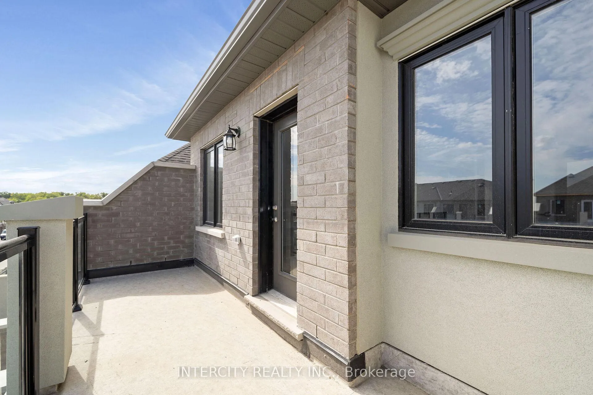 Photo 23 of 323 Inspire Boulevard, Brampton, Sandringham-Wellington North — HOMEH