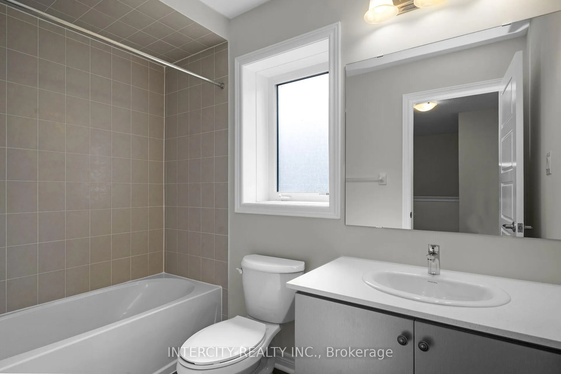 Photo 30 of 323 Inspire Boulevard, Brampton, Sandringham-Wellington North — HOMEH