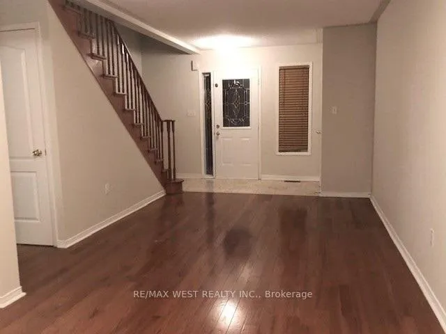 Photo 5 of Unit Upper, 85 Dells Crescent, Brampton, Fletcher's Meadow — HOMEH