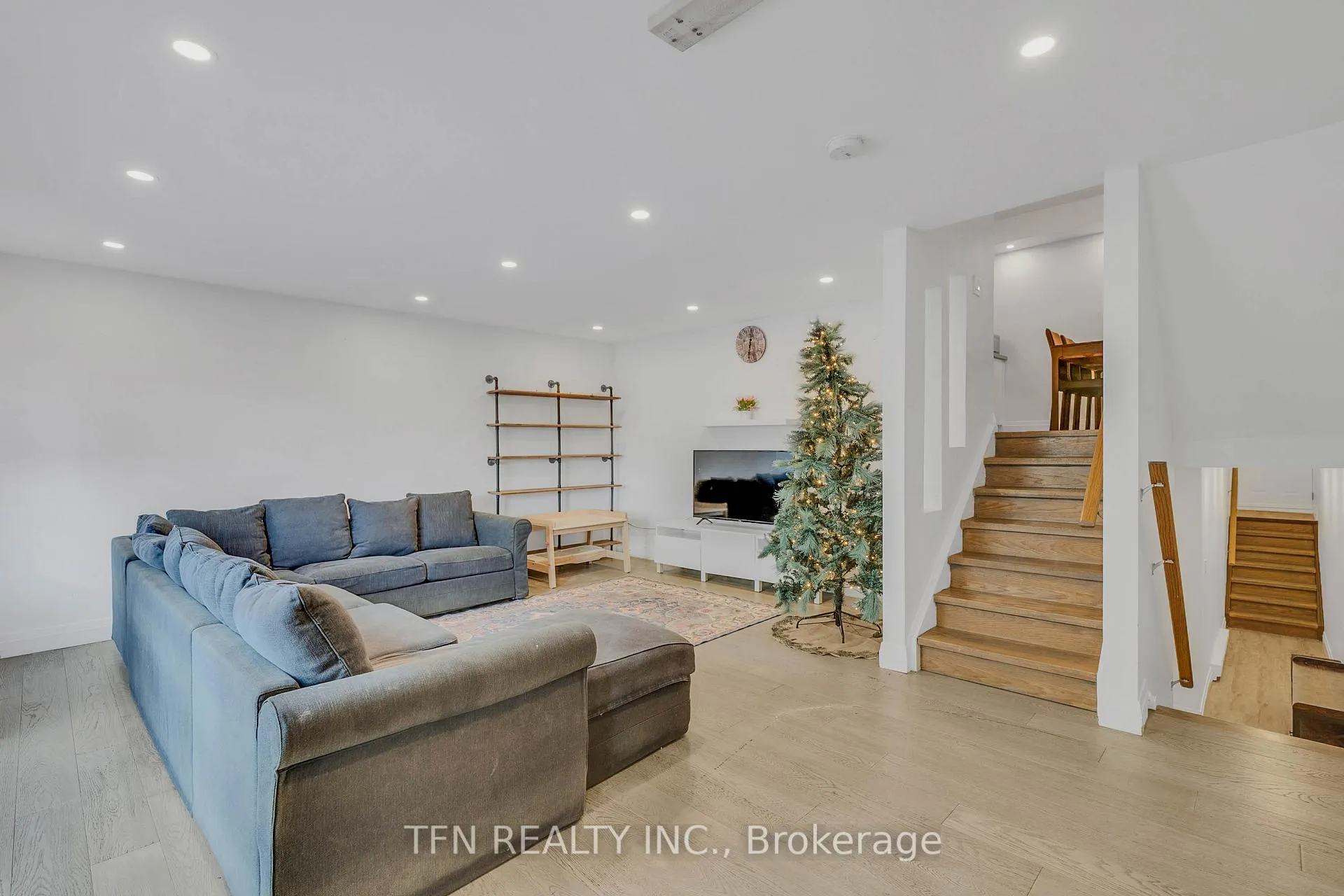 Front of Unit 115, 242 Milestone Crescent