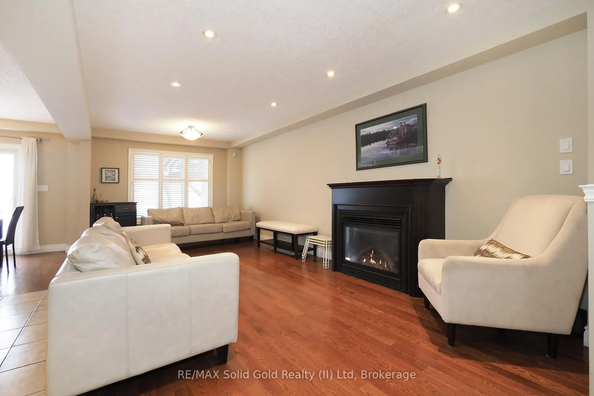 Photo 8 of 33 Huck Crescent, Kitchener — HOMEH