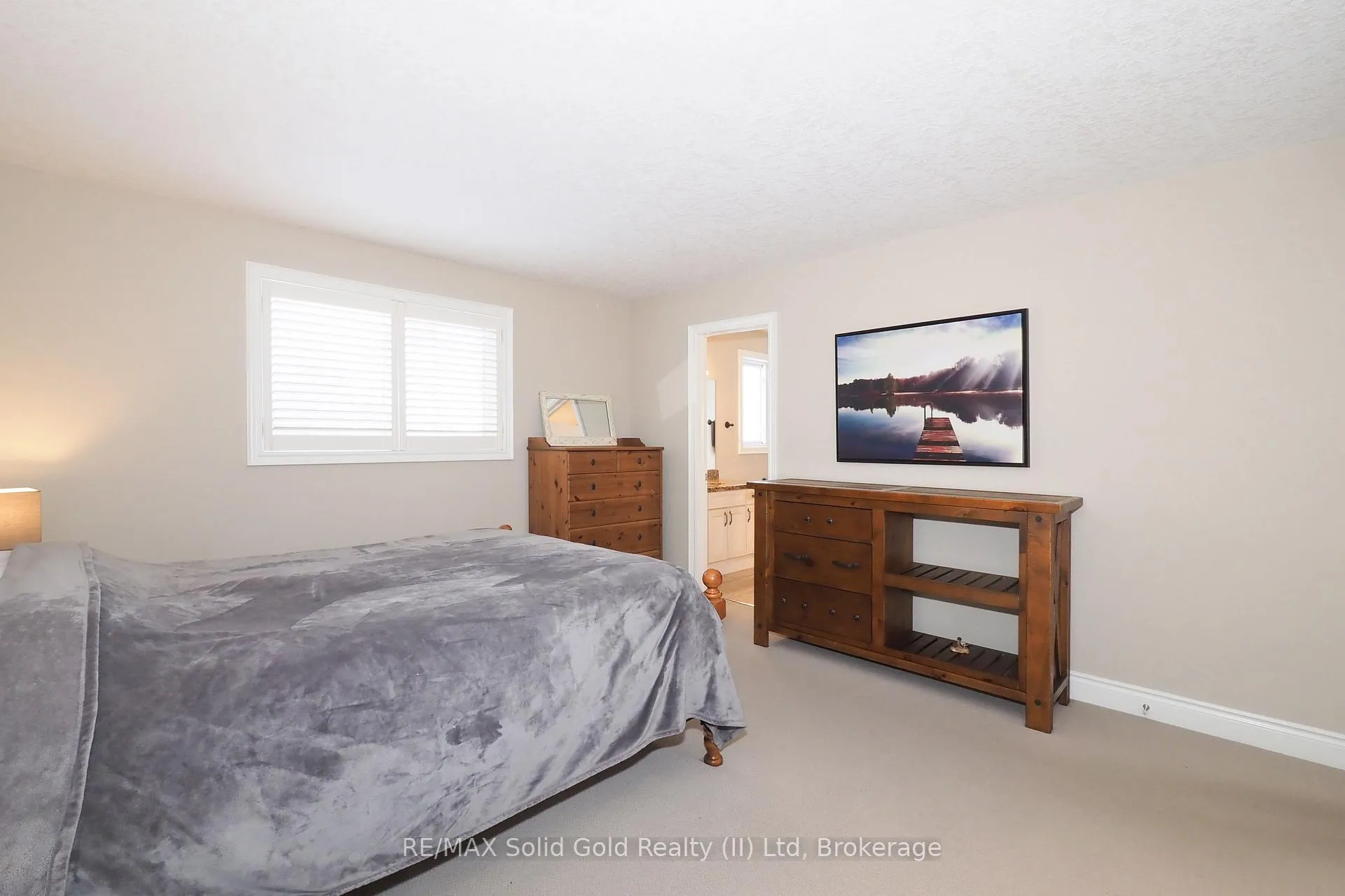 Photo 25 of 33 Huck Crescent, Kitchener — HOMEH