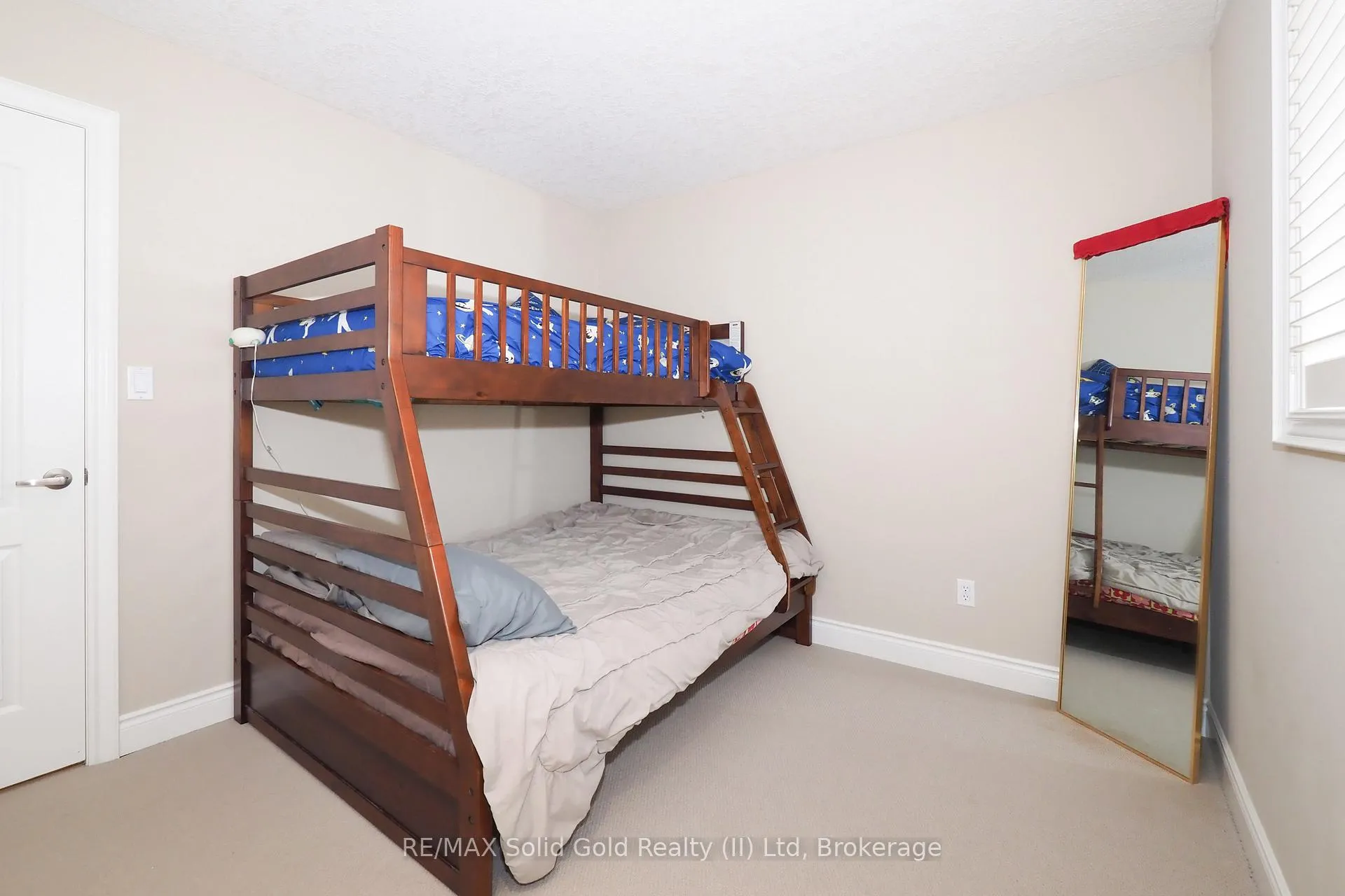 Photo 29 of 33 Huck Crescent, Kitchener — HOMEH