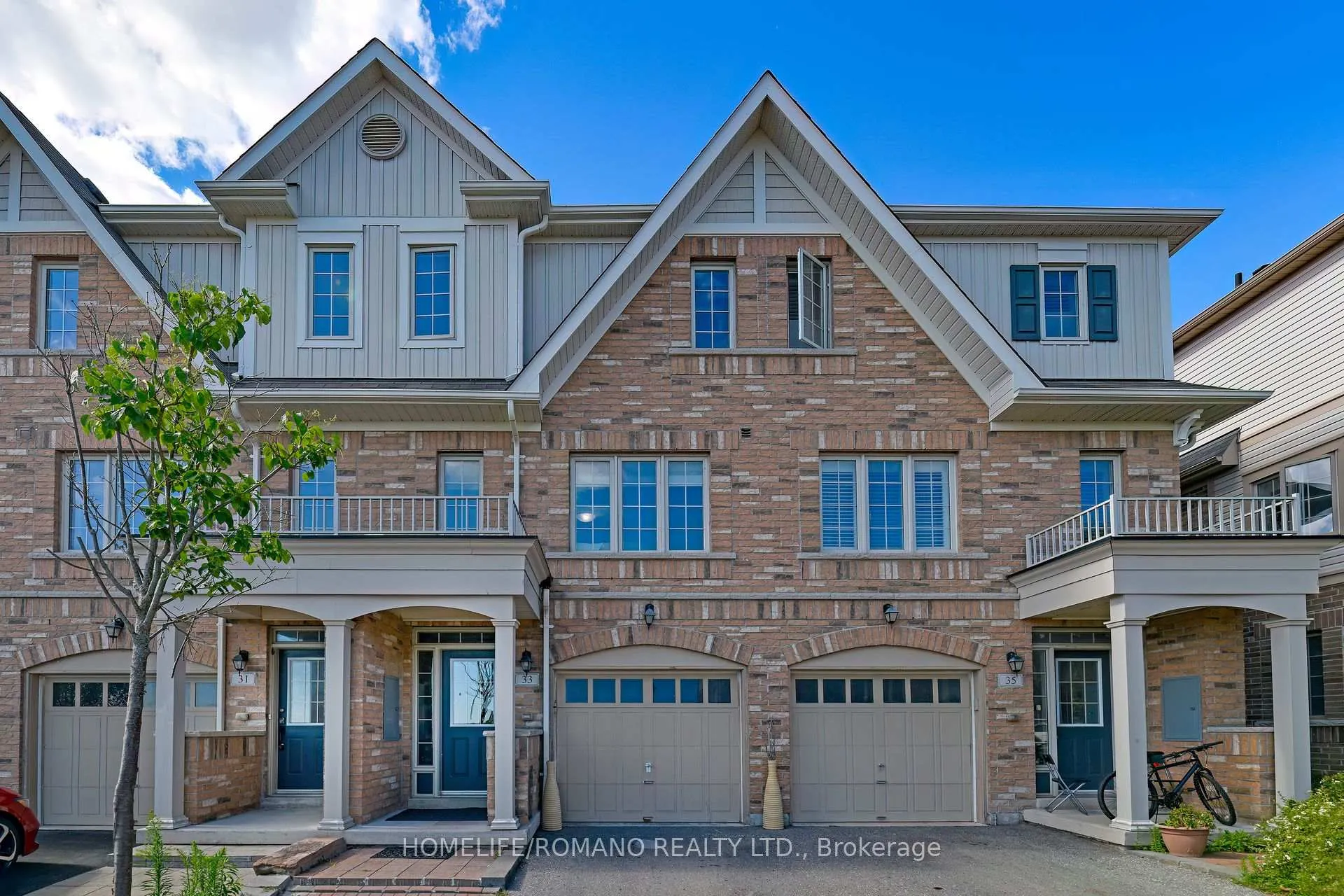 Photo 1 of 33 Comfort Way, Whitby, Blue Grass Meadows — HOMEH
