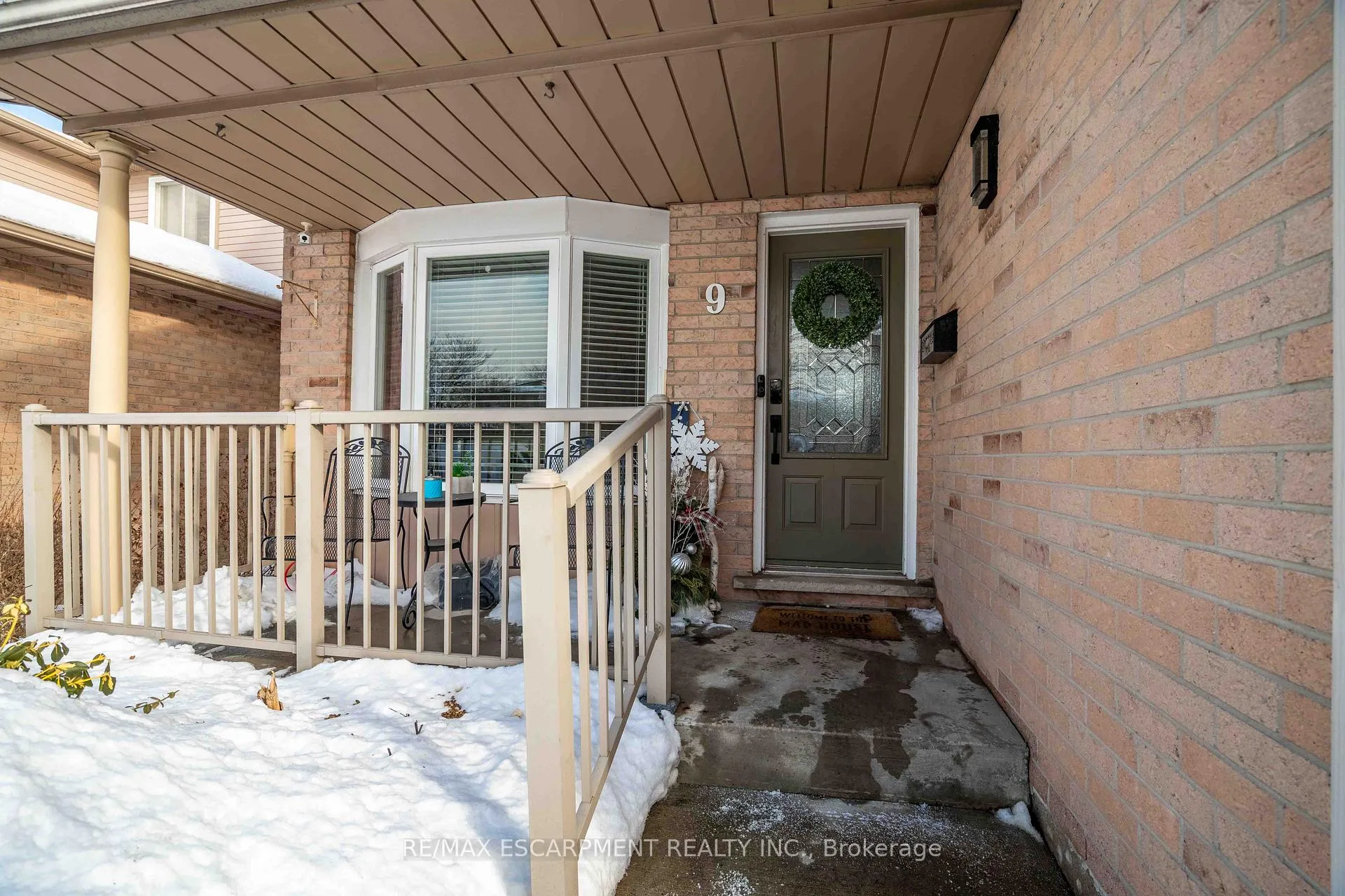 Photo 5 of 9 Beachgrove Crescent, Hamilton, Stoney Creek Mountain — HOMEH