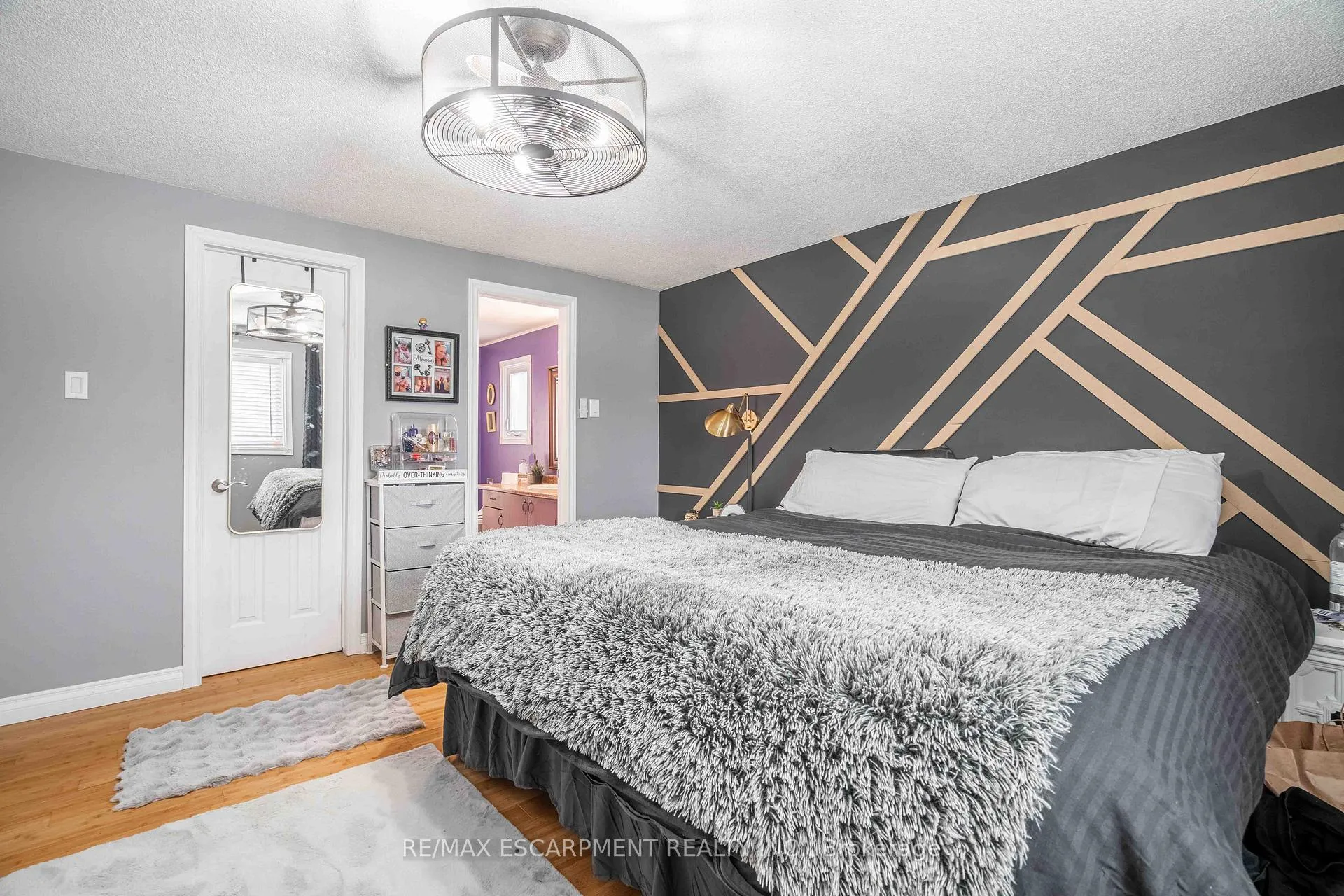 Photo 25 of 9 Beachgrove Crescent, Hamilton, Stoney Creek Mountain — HOMEH