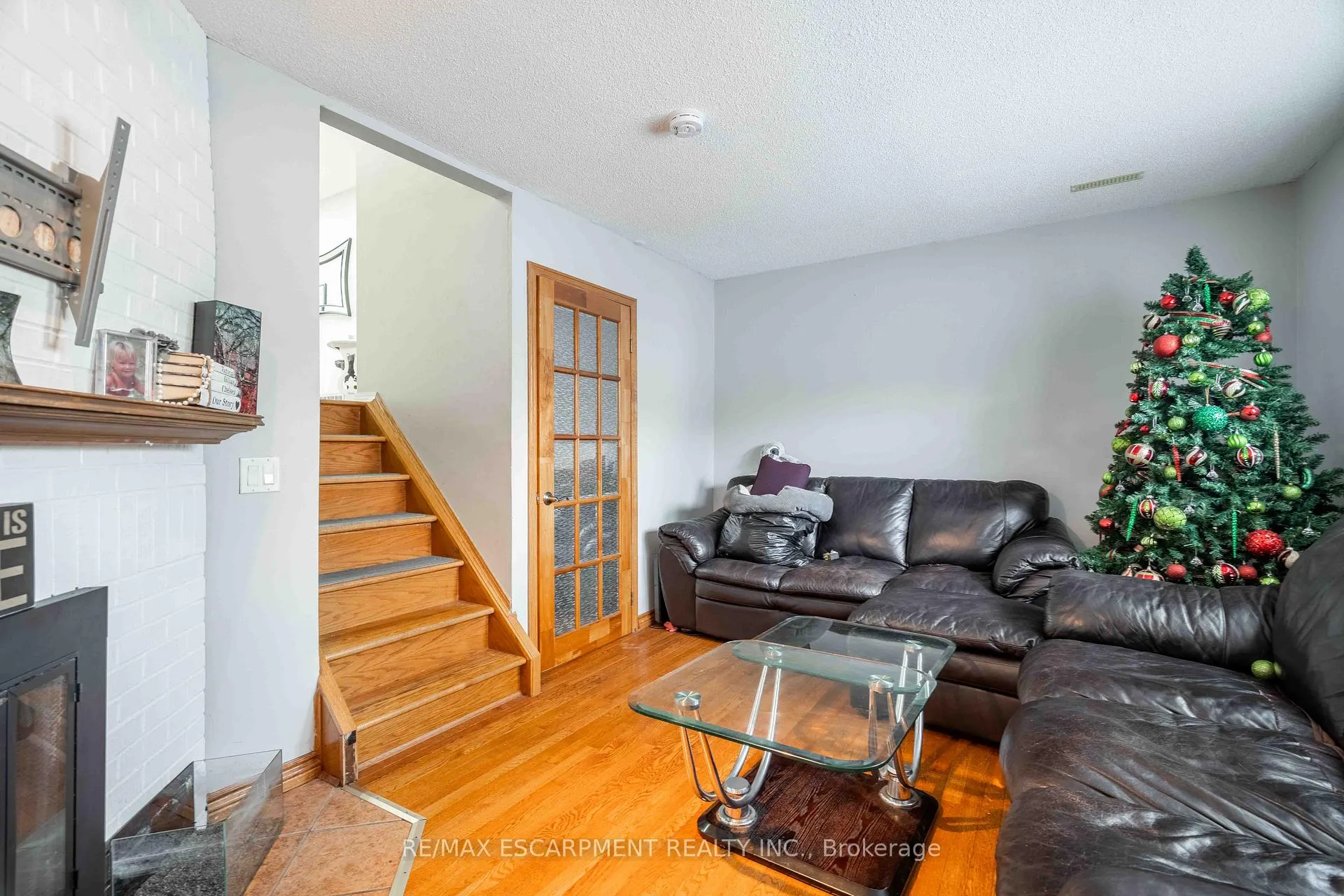 Photo 33 of 9 Beachgrove Crescent, Hamilton, Stoney Creek Mountain — HOMEH
