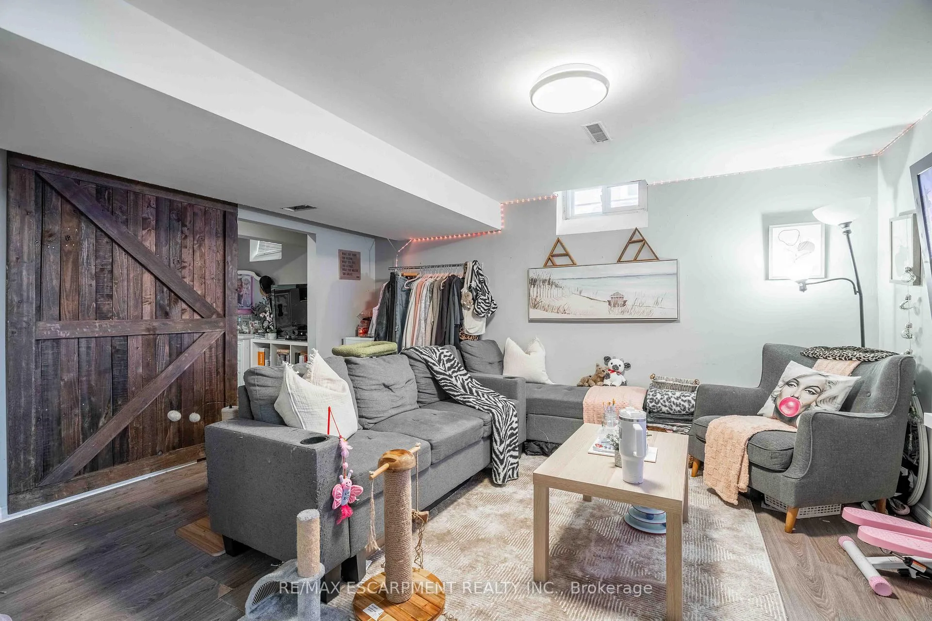 Photo 35 of 9 Beachgrove Crescent, Hamilton, Stoney Creek Mountain — HOMEH