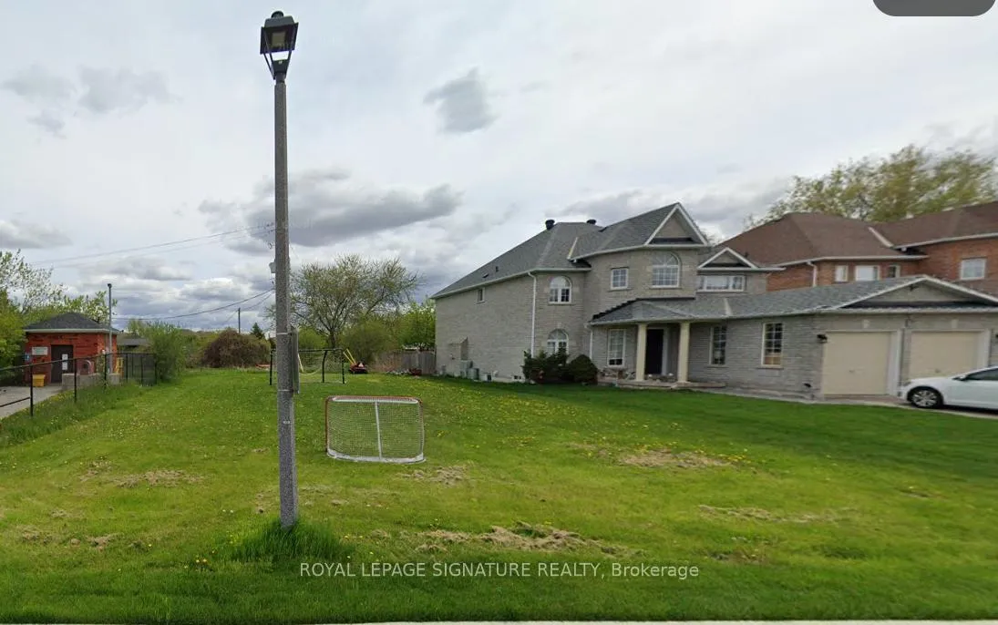 Photo 2 of 8 Harvestview Avenue, Caledon, Bolton East — HOMEH
