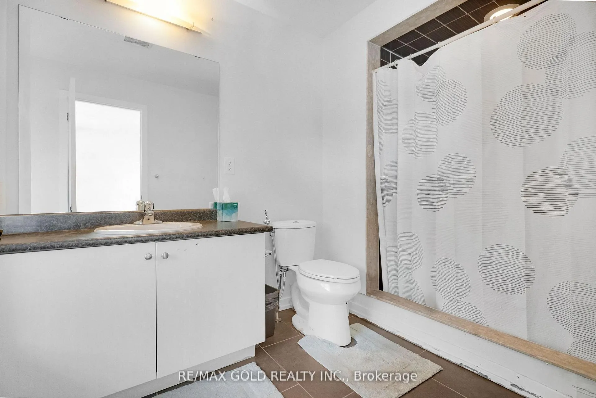 Photo 12 of 124 Baffin Crescent, Brampton, Northwest Sandalwood Parkway — HOMEH
