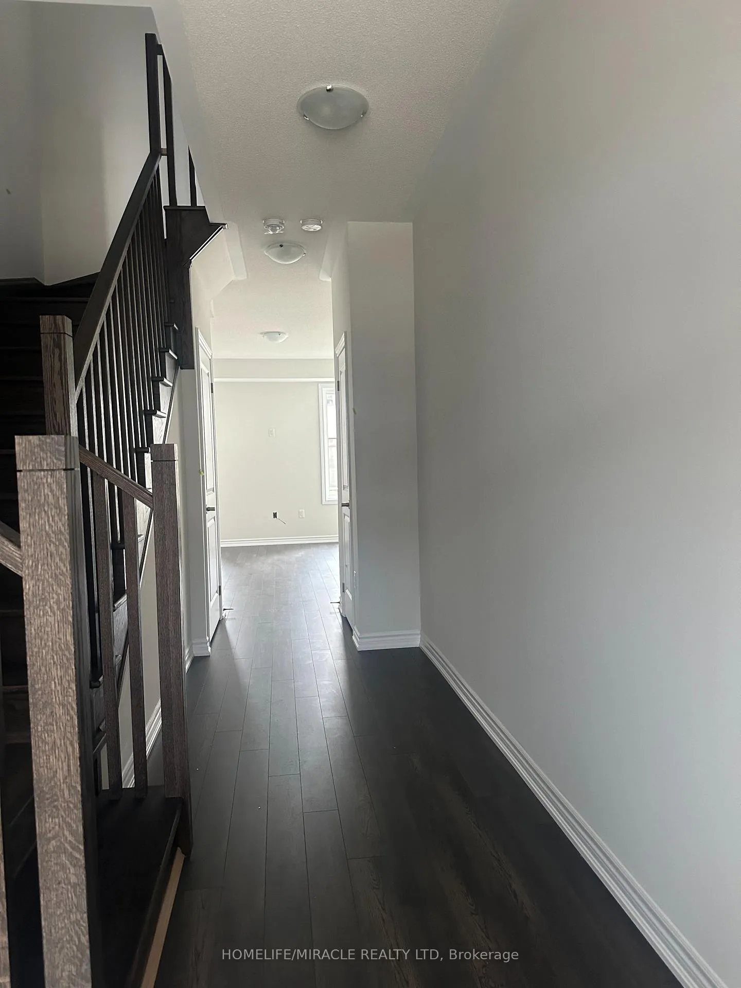 Photo 2 of 5 Prudhoe Terrace, Barrie, Rural Barrie Southeast — HOMEH