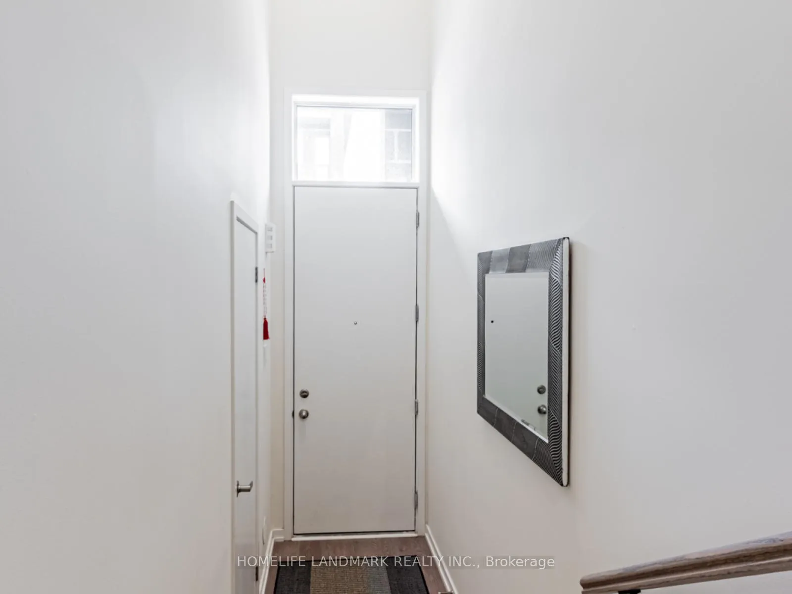 Photo 3 of 25 Origin Way, Vaughan, Patterson — HOMEH
