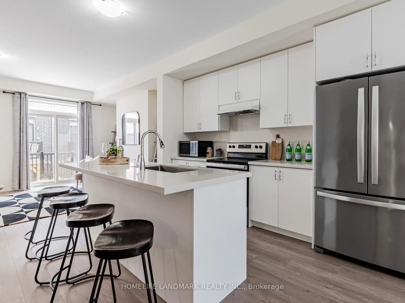 Photo 7 of 25 Origin Way, Vaughan, Patterson — HOMEH
