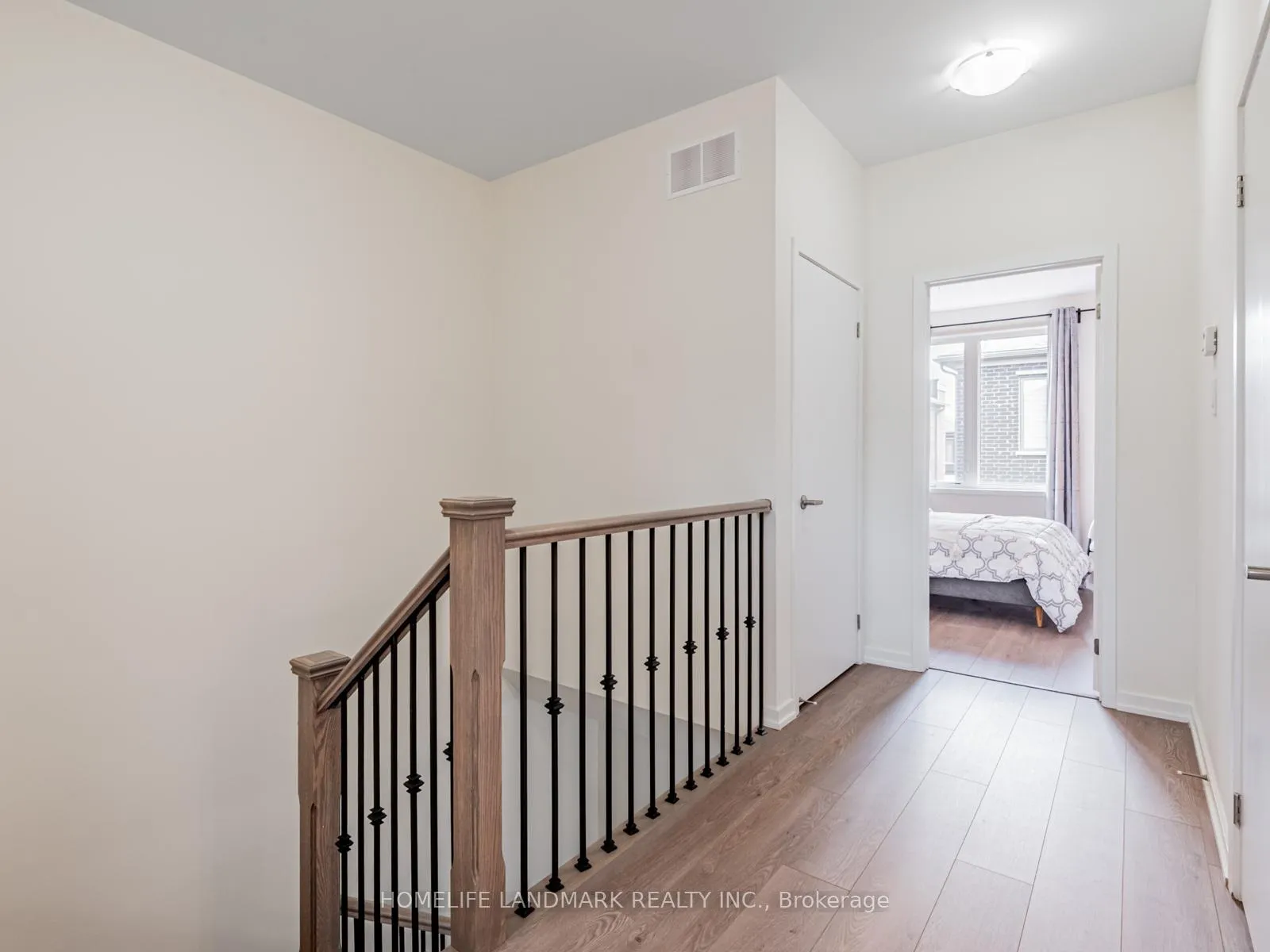 Photo 18 of 25 Origin Way, Vaughan, Patterson — HOMEH