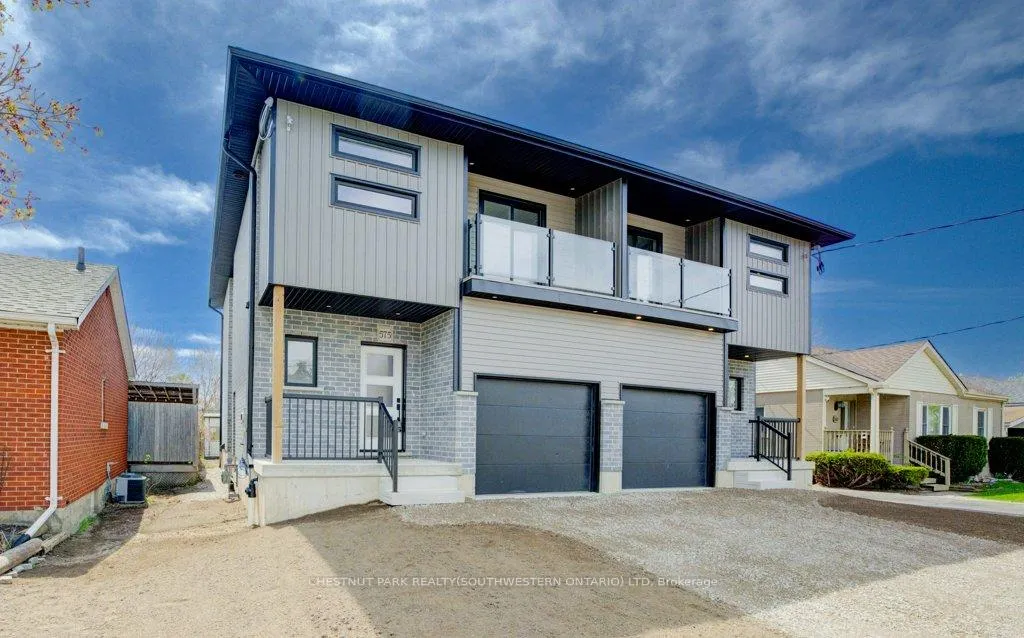 Photo 2 of 575 Guelph Street, Kitchener — HOMEH